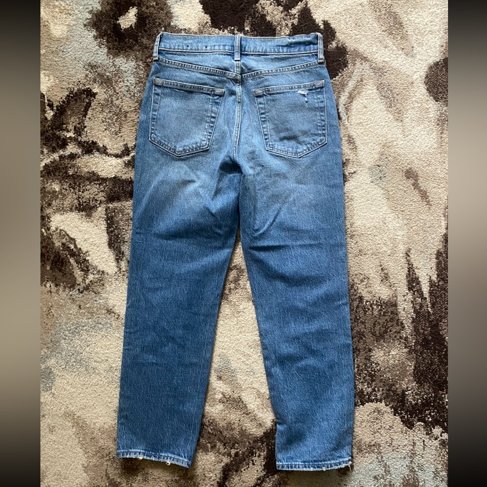 GAP Women Straight Leg Jeans - Medium Blue Wash - Picture 3 of 4